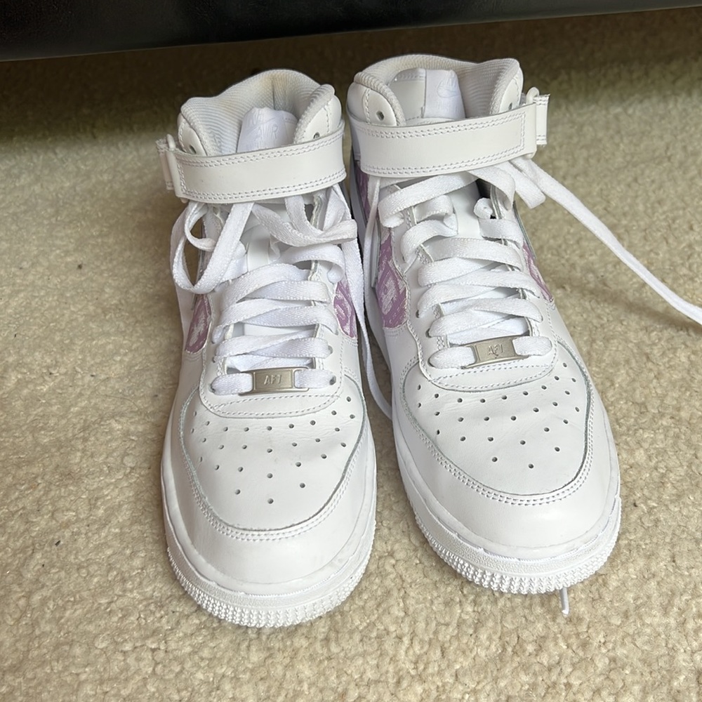 MINT CONDITION NIKE JORDAN PURPLE DIOR SNEAKERS 7.5 - Picture 4 of 4
